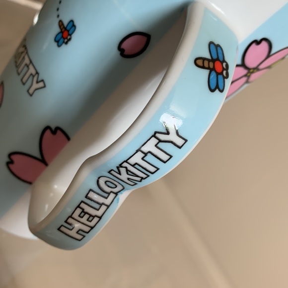 Hello kitty ceramic coffee mug with tea strainer, made by Sanrio - Picture 5 of 11